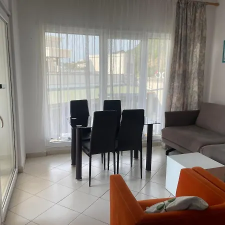 Apartment Cozy Beachfront